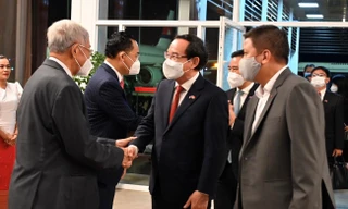 Bí thư Thành ủy TPHCM thăm, làm việc tại Vương quốc Campuchia