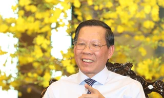 Chủ tịch TPHCM: Nghiêm cấm biếu, tặng quà Tết cho lãnh đạo các cấp