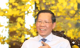 Chủ tịch TPHCM: Nghiêm cấm biếu, tặng quà Tết cho lãnh đạo các cấp
