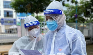 Nam sinh 18 tuổi năng nổ chống dịch, bật dậy đi cấp cứu bệnh nhân F0 lúc nửa đêm