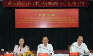 Đẩy mạnh xây dựng, chỉnh đốn Đảng, xử lý nghiêm cán bộ suy thoái tư tưởng chính trị, đạo đức