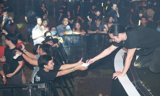 'Bức Tường' trở lại ấn tượng sau 9 năm