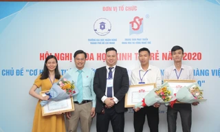 Trao giải 14 báo cáo xuất sắc tham gia Hội nghị khoa học kinh tế trẻ năm 2020