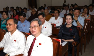 TPHCM dừng hỗ trợ thêm 17.000 tỷ với cán bộ, công chức khi sắp xếp bộ máy 