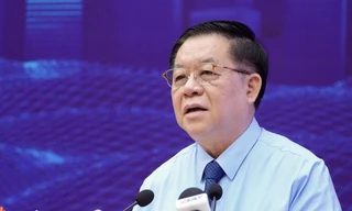 'Làm báo có thể nghèo nhưng không lợi dụng cái này để đánh cái kia...'