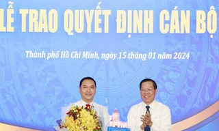Chủ tịch TPHCM trao quyết định cán bộ chủ chốt