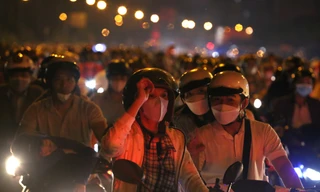 Cửa ngõ phía Đông TPHCM kẹt xe nghiêm trọng sau thời khắc chào năm mới