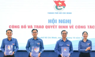 Thành Đoàn TPHCM công bố và trao quyết định về công tác cán bộ 