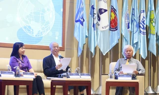 Hội đồng trường: Con 'hổ giấy'... èo uột 