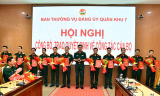 Quân khu 7 bổ nhiệm nhiều nhân sự chủ chốt 