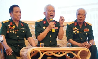 Kíp xe tăng 390 kể lại khoảnh khắc húc đổ cổng Dinh Độc Lập