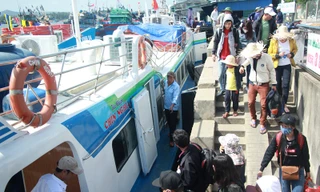 Dịp Tết, đảo Lý Sơn đón hơn 6.000 khách du xuân