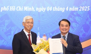 Công bố quyết định của Chủ tịch TPHCM về công tác cán bộ