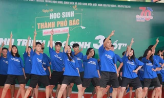 Xem hàng trăm học sinh Sài Gòn bùng nổ, trẻ trung trong các vũ điệu hiện đại 