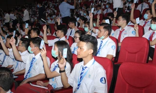 Sinh viên TPHCM thảo luận những đề án, công trình trọng điểm giai đoạn 2020 - 2023