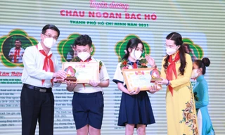 Bảo trợ dài hạn cho 45 em học sinh mồ côi do dịch COVID-19