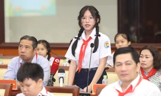 Gặp lãnh đạo TPHCM: Học sinh phản ánh nạn cá độ, hút thuốc lá điện tử