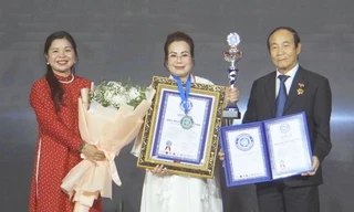 Bộ sưu tập ấm chén tử sa 'Tâm trà Diệu Bảo' lập Kỷ lục Thế giới