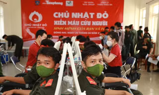 Hơn 400 cán bộ, chiến sĩ cảnh sát cơ động hào hứng sẻ chia giọt máu hồng tại Chủ nhật Đỏ