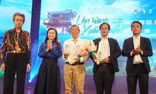 Trao thưởng cuộc vận động sáng tác ca khúc 'Hành trình mùa xuân lên rừng xuống biển'