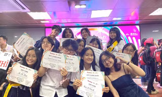 Hành trình "săn" giấy chứng nhận: Cách Gen Z chứng tỏ quyền lực và giá trị