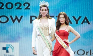 Đương kim HH chuyển giới quốc tế gây sốc với chiều cao khủng, 'dìm hàng' dàn thí sinh khi trao sash