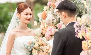 Á hậu Thùy Dung và chồng khóc khi đọc lời thề