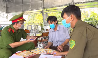 Công an xã tuyên truyền chủ trương, đường lối của Đảng và Nhà nước cho người dân