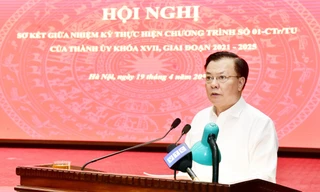 Bí thư Thành ủy Hà Nội Đinh Tiến Dũng phát biểu tại hội nghị