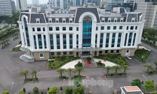 Hà Nội: Trụ sở UBND phường có 185 phòng làm việc cho khoảng 50 cán bộ