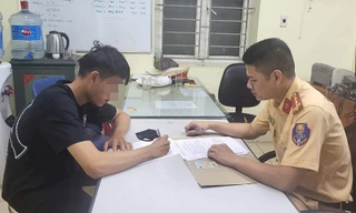 Đối tượng H.P.P. tại cơ quan công an