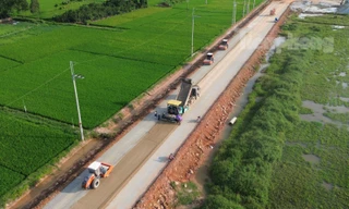 Chủ tịch Hà Nội: Tổ chức đợt thi đua GPMB các dự án trọng điểm 