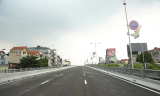 Cầu Vĩnh Tuy giai đoạn 2 đã hoàn thành 99%, sẽ khánh thành vào ngày 30/8