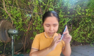 Nghị lực của nữ sinh viên mù 