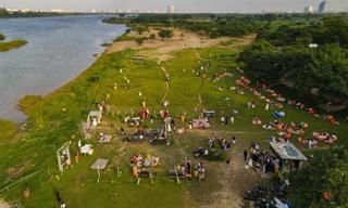 Hà Nội xem xét cho xây dựng công trình tạm trên đất bãi bồi, đất nông nghiệp ven sông