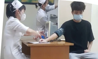 Hà Nội: Lo ngại biến chứng cúm, nhiều người đi tiêm vắc xin