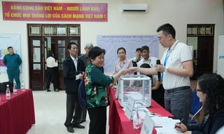 Hà Nội: Chung cư sắp đổ sập chuẩn bị được xây mới sau 14 năm chờ đợi