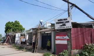 Quận Tây Hồ tháo dỡ hàng loạt lều, lán tạm khu vực ngoài bãi sông Hồng 