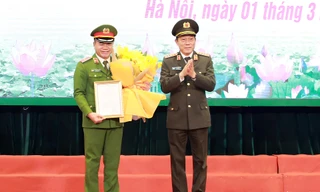 Đề nghị miễn nhiệm 6 Ủy viên UBND thành phố Hà Nội