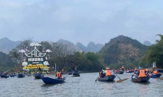 Chưa khai hội, chùa Hương đã đón hơn 2 vạn lượt khách trong 4 ngày Tết