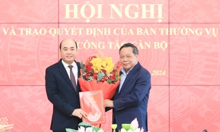 Điều động, bổ nhiệm cán bộ chủ chốt ở Hà Nội và 4 tỉnh