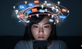 Lo âu từ những dòng tin nhắn 'kiệm lời'