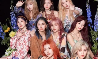 TWICE lại dính lùm xùm: Thành viên liên tục lộ lỗi hát nhép trong concert trực tuyến 