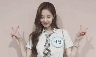 Seohyun lộ diện là Blink chính hiệu, quảng bá phim vẫn nhớ gửi lời yêu thương đến SNSD