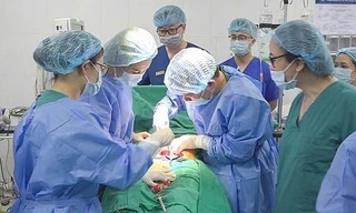 Cứu sống bào thai ngay từ trong bụng mẹ: Việt Nam làm chủ công nghệ y học mới