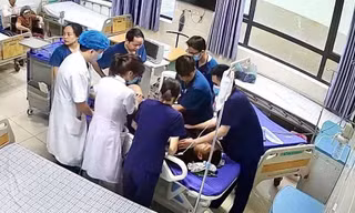 Bộ Y tế vào cuộc vụ bác sĩ bị người nhà bệnh nhân hành hung khi đang cấp cứu 