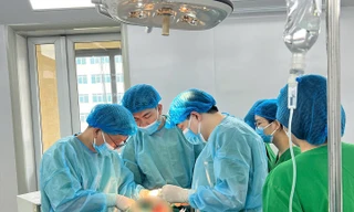 Ca mổ 'đi ngược dòng' chiến thắng tử thần