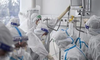 Thêm 390 bệnh nhân COVID-19 tử vong tại 15 tỉnh, thành phố