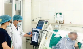 Nhiều bệnh nhân mắc sởi nhập viện: Người lớn khỏe mạnh vẫn nguy kịch vì biến chứng 