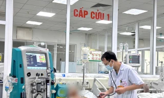 Nam thanh niên nguy kịch sau 3 ngày ăn tiết canh